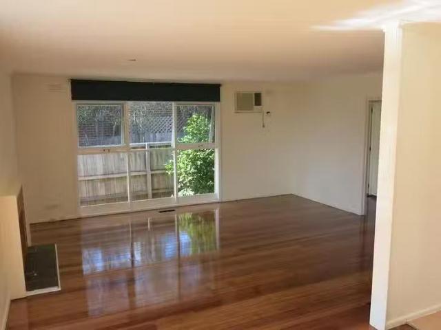 Deal! 1/42 Vermont Street, Glen Waverley, VIC 3150