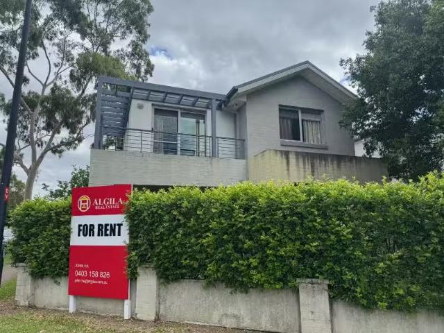 New 142 Stanhope Parkway, STANHOPE GARDENS House for rent Lis.