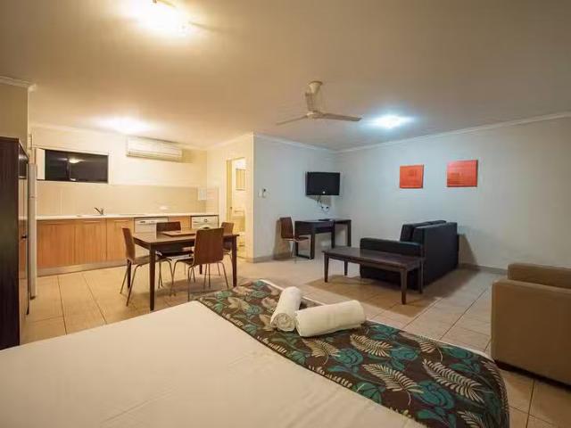 New 14/356 358 Victoria Parade South, Coochiemudlo Island, QLD.
