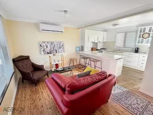 Just in! 147 Lone Pine Avenue, Orange, NSW 2800