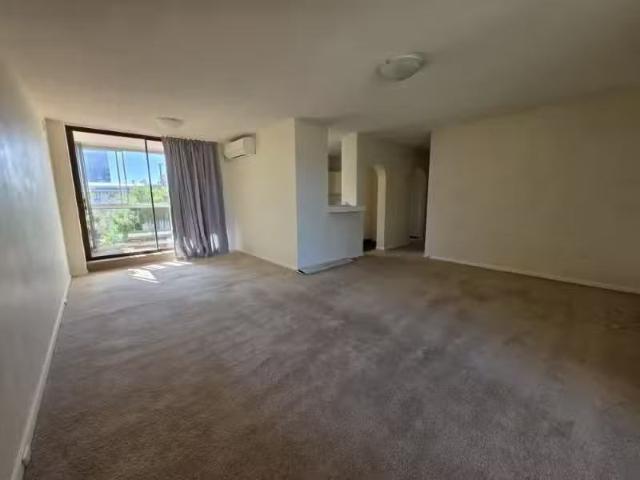 Cozy 14/52 Brougham Place, North Adelaide Apartment for rent.