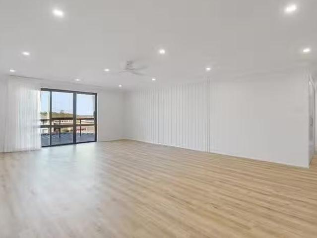 Cozy 1/48 Watonga Street, Port Macquarie, NSW 2444