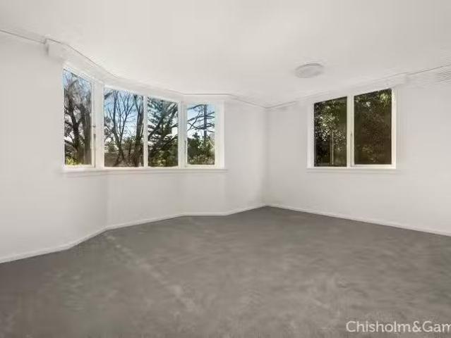 Nice 1/494 Glenferrie Road, Hawthorn, VIC 3122