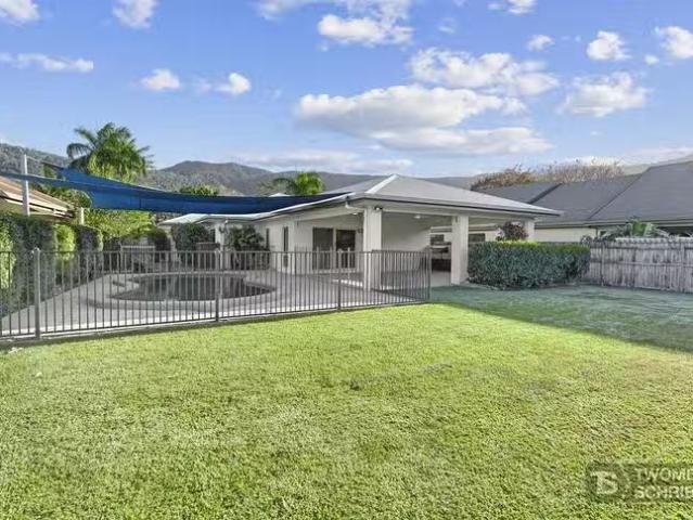 Cozy 14 Mcalister Avenue, Kewarra Beach, QLD 4879
