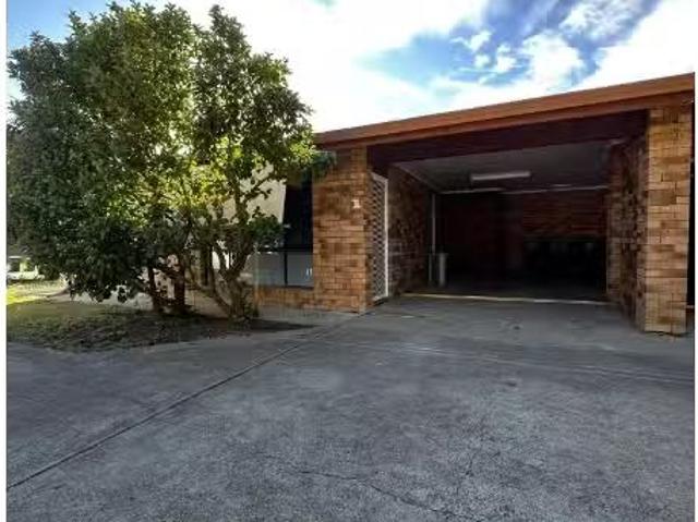 Just in! 1/4 Bowe Street, Moree House for rent Listed by Domi.