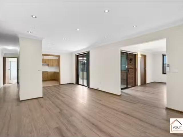 Just in! 14 Caroola Parade, NORTH NOWRA House for rent Listed.