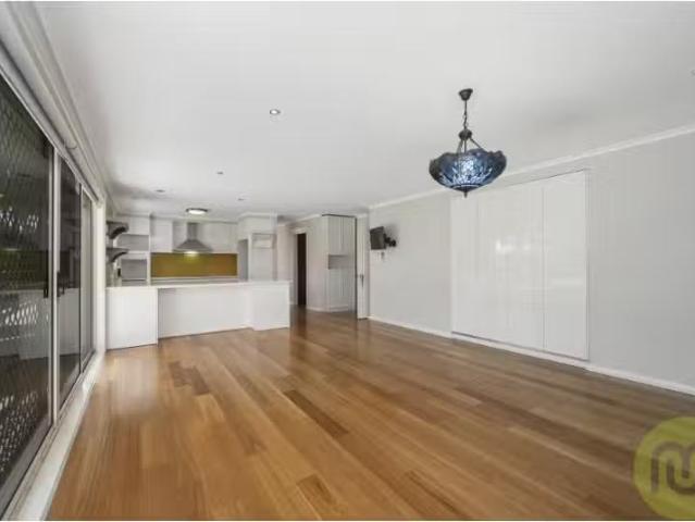 Nice 14 Deumonga Court, Ngunnawal House for rent Listed by Am.