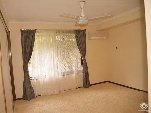 Unique 14 Drummond Street, Sinnamon Park, QLD 4073