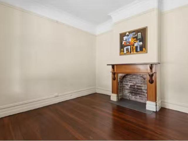 Rental! 14 Grosvenor Road, MOUNT LAWLEY House for rent Listed.