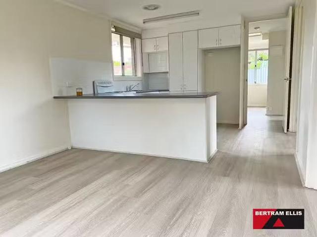 New 14 Hibiscus Crescent, Rivett House for rent Listed by Nol.