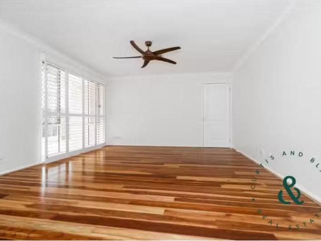 Deal! 14 Lillypilly Cl, Medowie House for rent Listed by Rene.