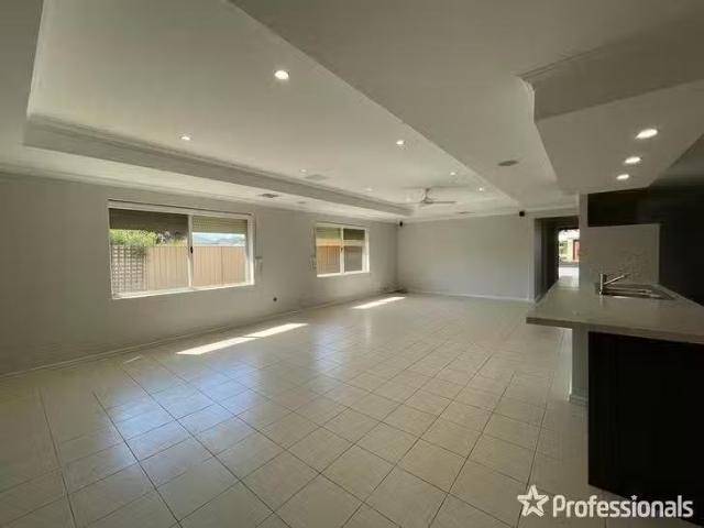 Cozy 14 Pomera Drive, Byford, WA 6122