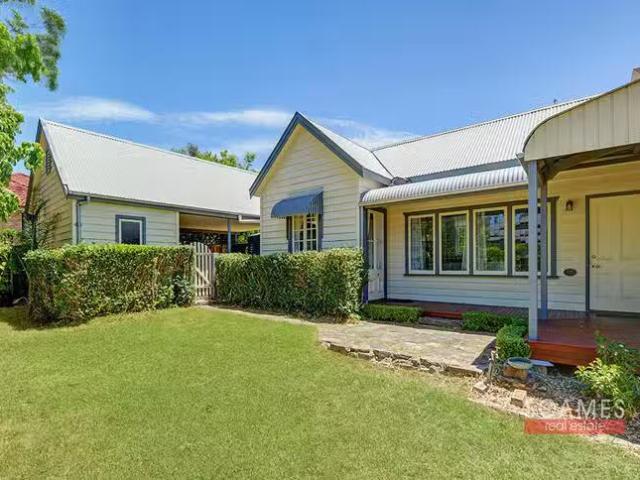 Cheap 14 The Comenarra Parkway, Thornleigh, NSW 2120