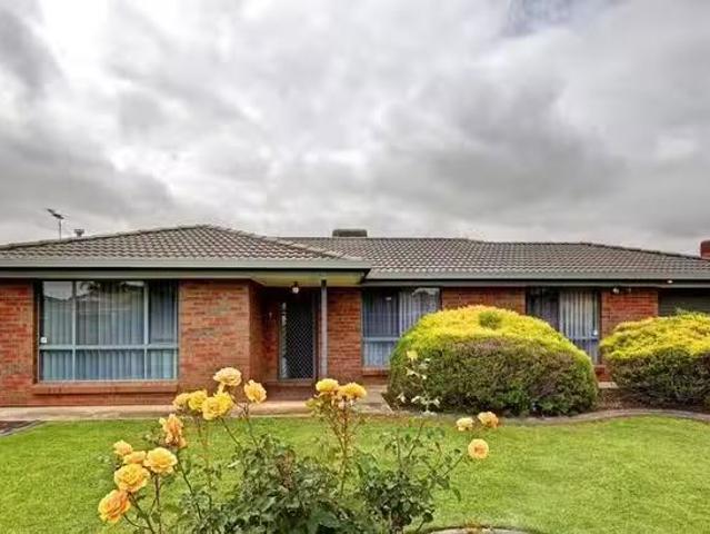For Rent! 14 Tregenza Court, Parafield Gardens, SA 5107