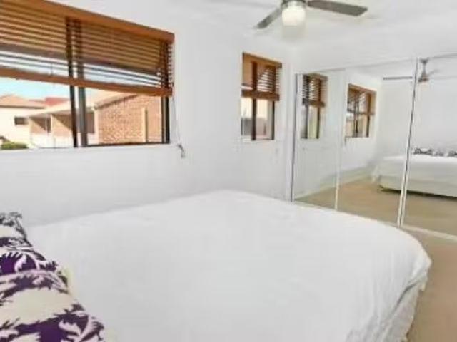 Cheap 1/4 Yallanga Place, Mooloolaba, QLD 4557