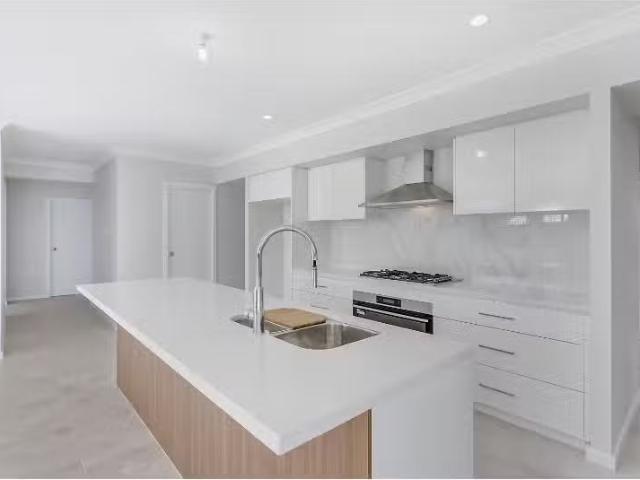 Rental! 153 Scarborough Way, DUNBOGAN House for rent Listed b.