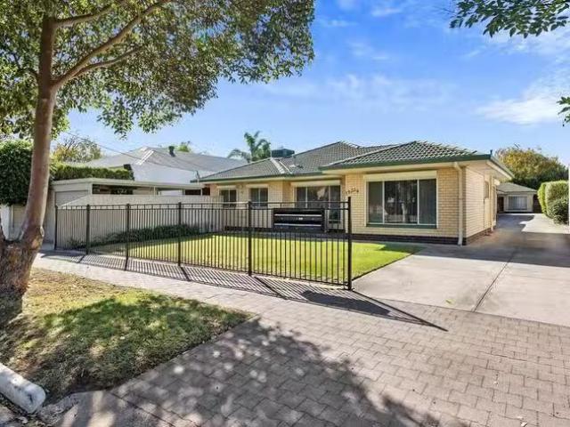 Just in! 1/51 Galway Avenue, Broadview, SA 5083