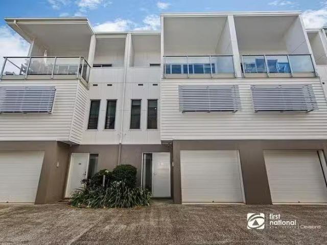 Nice 15/25 27 Passage Street, Cleveland, QLD 4163