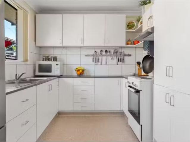 Deal! 15/28 Coolaroo Crescent, Lurnea Townhouse for rent List.