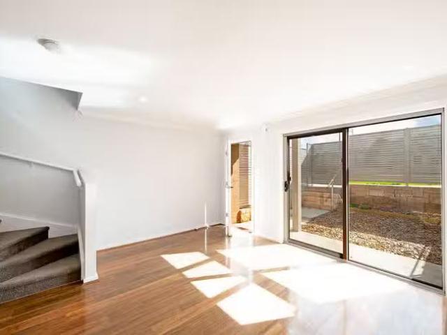 For Rent! 1/57 Bellhouse Crescent, Moncrieff, ACT 2914