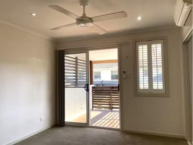 For Rent! 15/6 8 Browning Street, BYRON BAY Townhouse for rent.