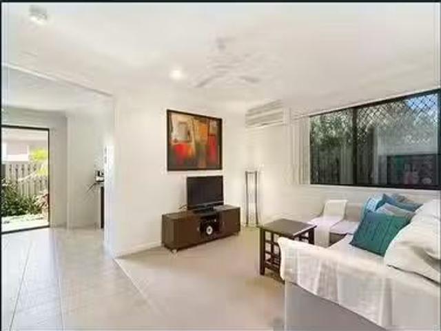 Charming 15/9 San Mateo Boulevard, Eight Mile Plains, QLD 4113