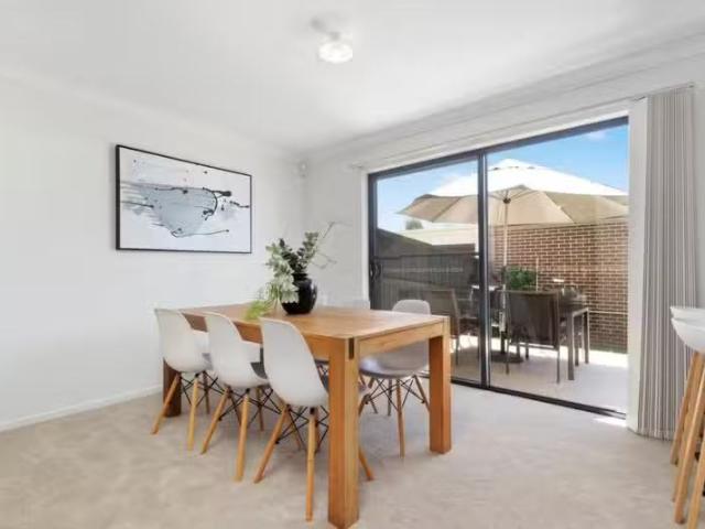 Cozy 159 Spriggs Dr, Croydon VIC 3136 Townhouse For Lease