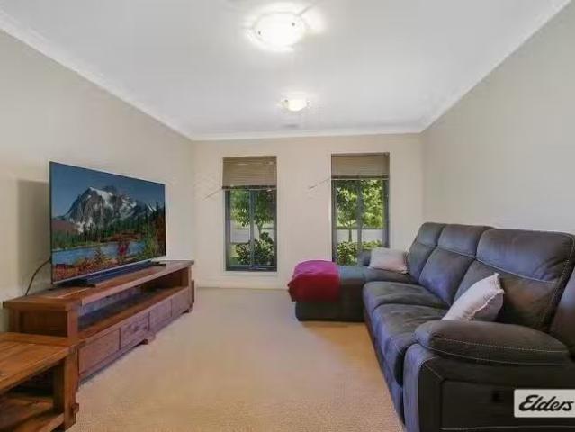 Deal! 159B Hawkins Street, Howlong, NSW 2643