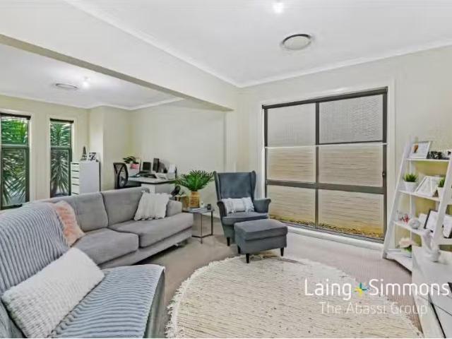 Unique 15 Maiden Street, Ropes Crossing House for rent Listed.