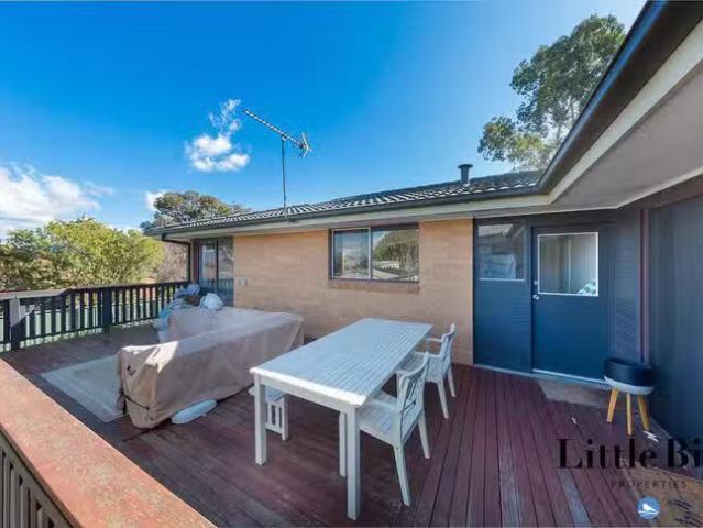 Unique 15 Mannheim Street, Kambah, ACT 2902