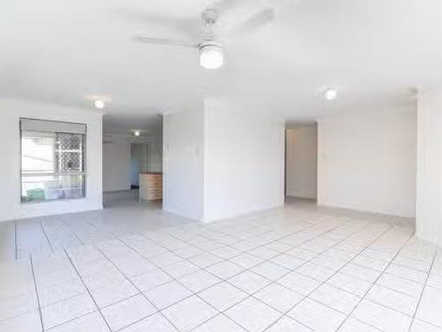 New 15 Alpha Avenue, Crestmead, QLD 4132