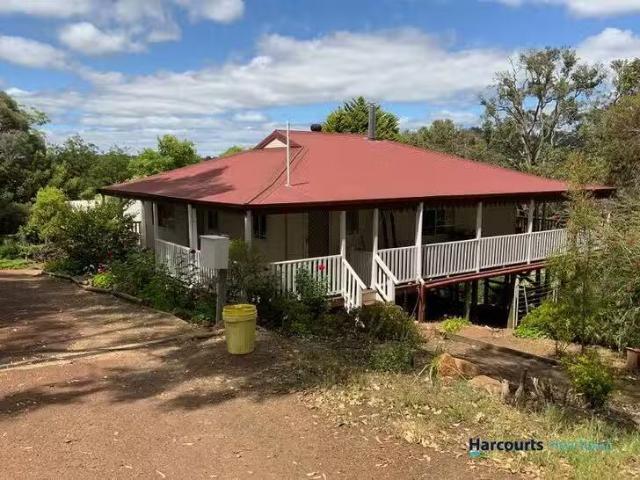 Charming 15 Apex Grove, Bridgetown, WA 6255