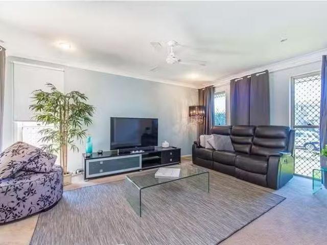 Deal! 15 Churchill Circuit, Banyo, QLD 4014