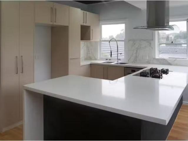 Rental! 15 Gundarun Street, West Wollongong House for rent Li.