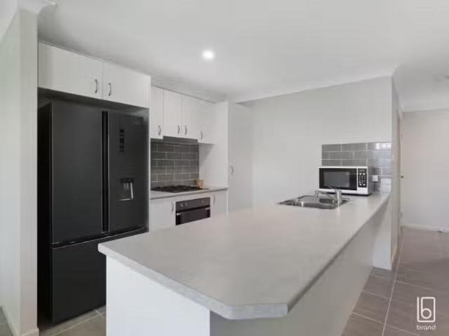 Cozy 1/5 Hadfield Circuit, CLIFTLEIGH Apartment for rent List.