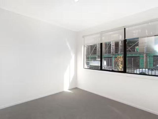 Rental! 15 Highbury Street, West Footscray VIC 3012