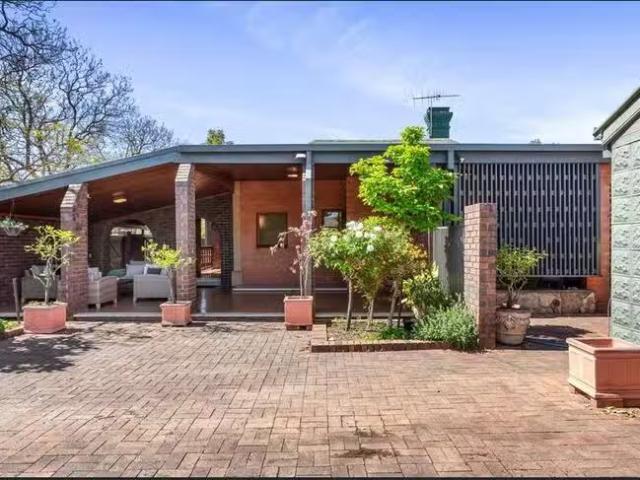 Cozy 15 Lambert Road, Joslin, SA 5070