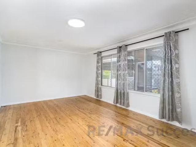Nice 15 Quelch Street, Rockville, QLD 4350