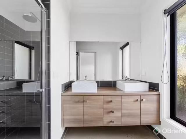 Just in! 15 Stable Lane, Diggers Rest VIC 3427