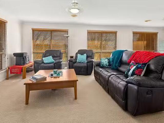 Rental! 15 Yarwood Drive, Exeter, NSW 2579