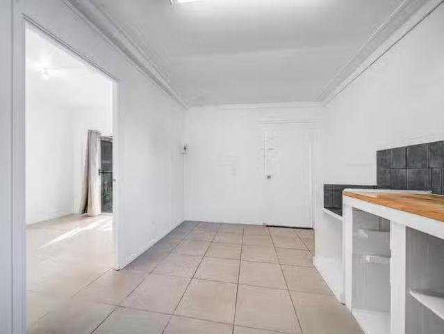 Charming 15C Surf Road, Alexandra Headland, QLD 4572
