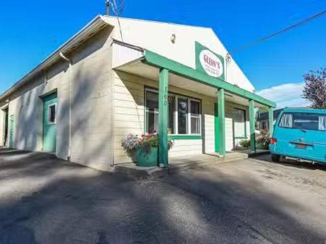 For Rent! 160 Headquarters Rd, Courtenay, BC, V9N 3P6 commer.