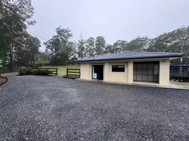 Unique 165A Old Pacific Highway, RALEIGH Apartment for rent L.