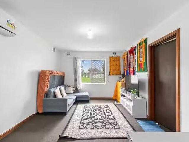 Deal! 1/6 Minora Place, Rivervale, WA 6103