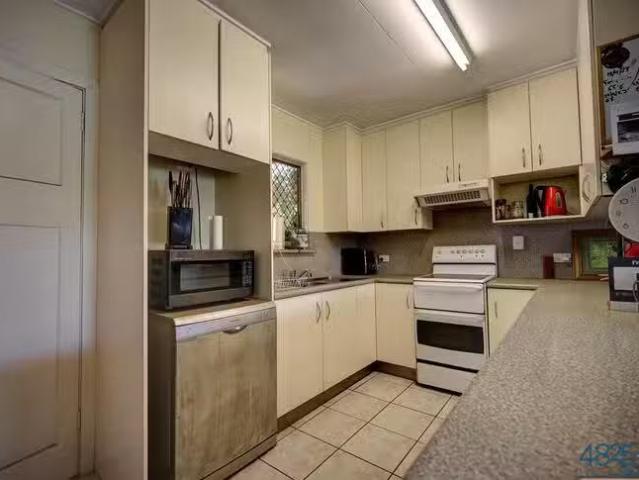 Cheap 16 Noakes Avenue, Pioneer, QLD 4825