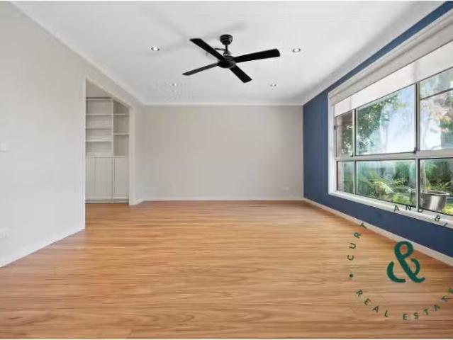 Charming 16 Cypress Cl, Medowie House for rent Listed by Rene.