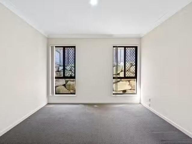 Nice 16 Caraway Court, Griffin, QLD 4503