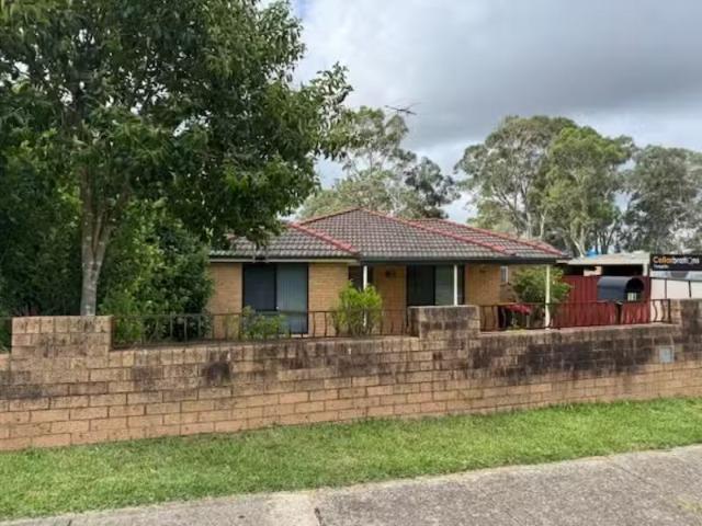 Cheap 16 Claudia Road, TOONGABBIE House for rent Listed by Fo.