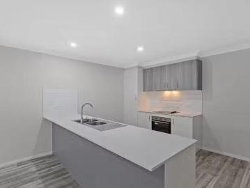 Charming 1/6 Georgina Street, Plainland, QLD 4341