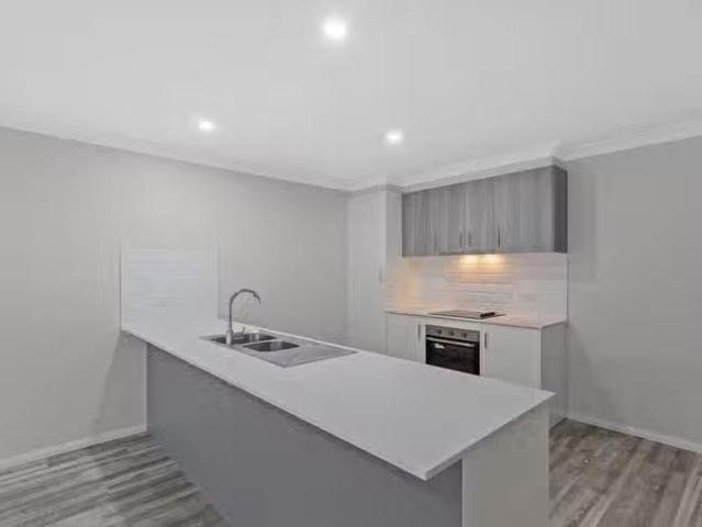 Deal! 1/6 Georgina Street, Plainland, QLD 4341